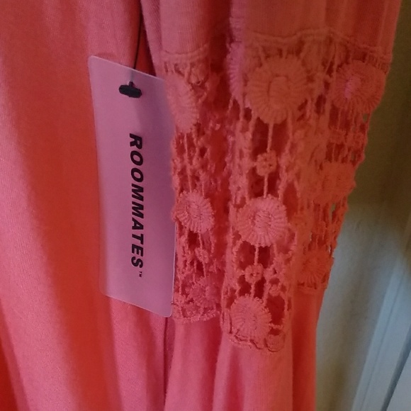 Roommates top - Picture 5 of 7